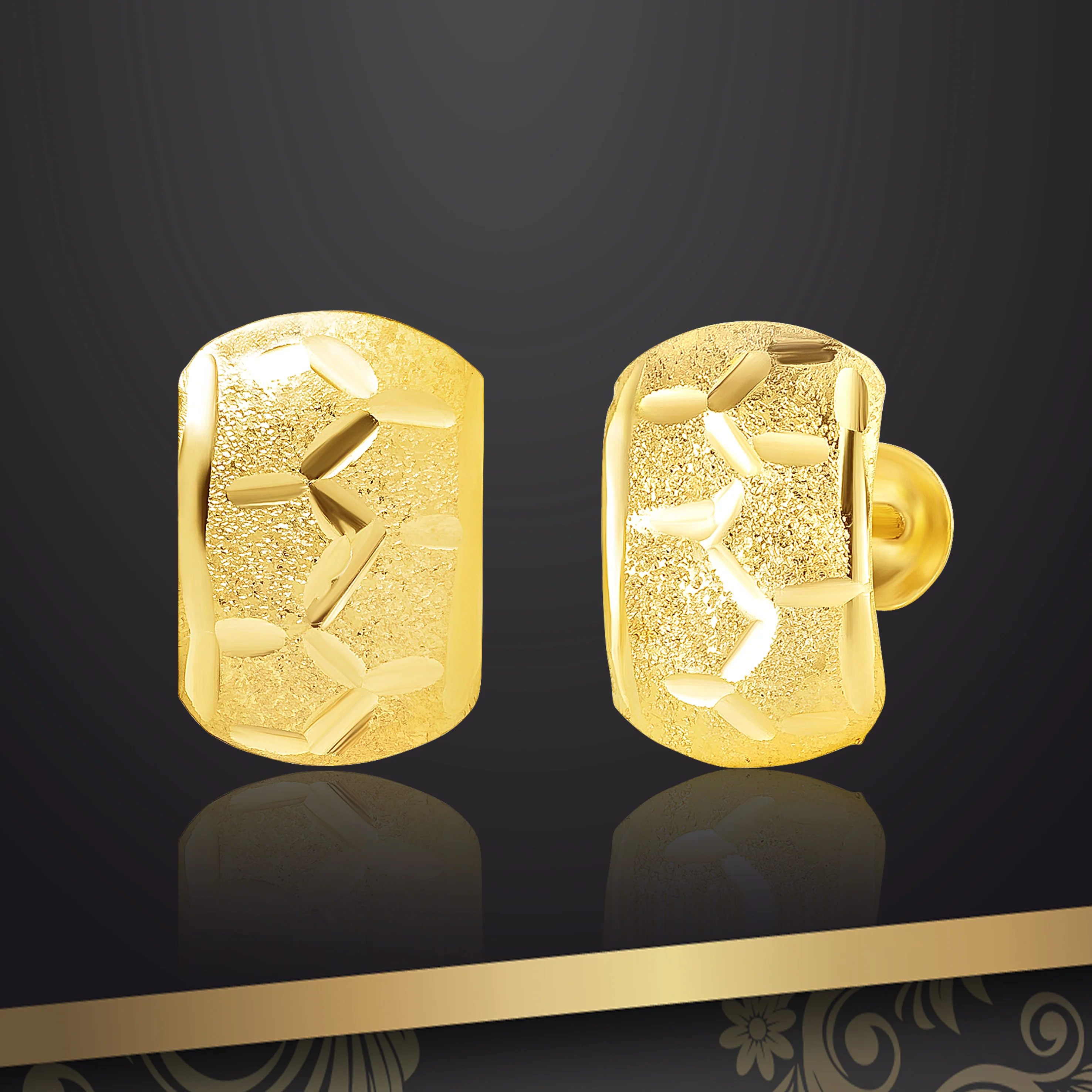 18K Pure Gold Curved Square Screw Earring Set - Image 3