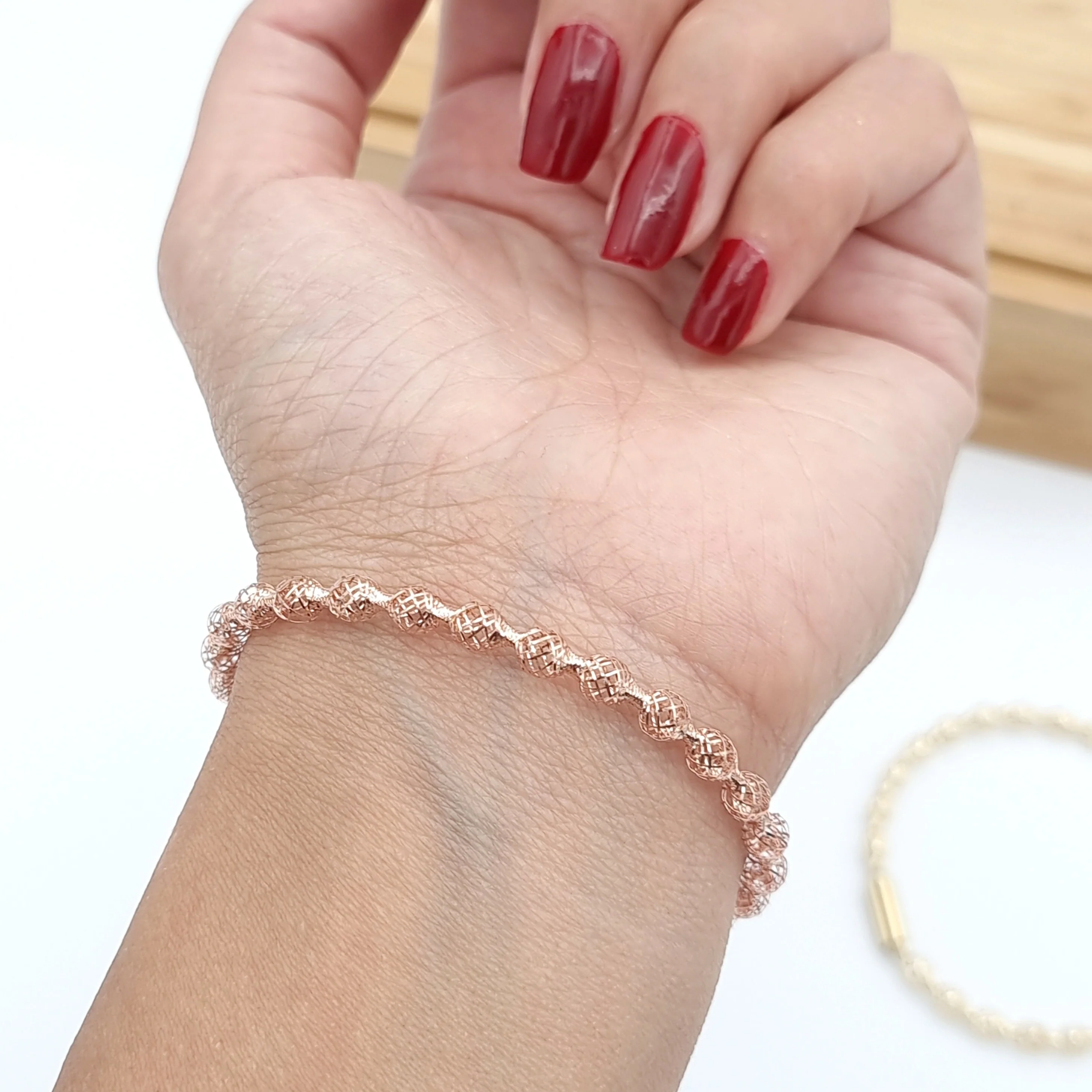 18K Pure Gold Elastic Net Ball Rose Bangle - Image 5