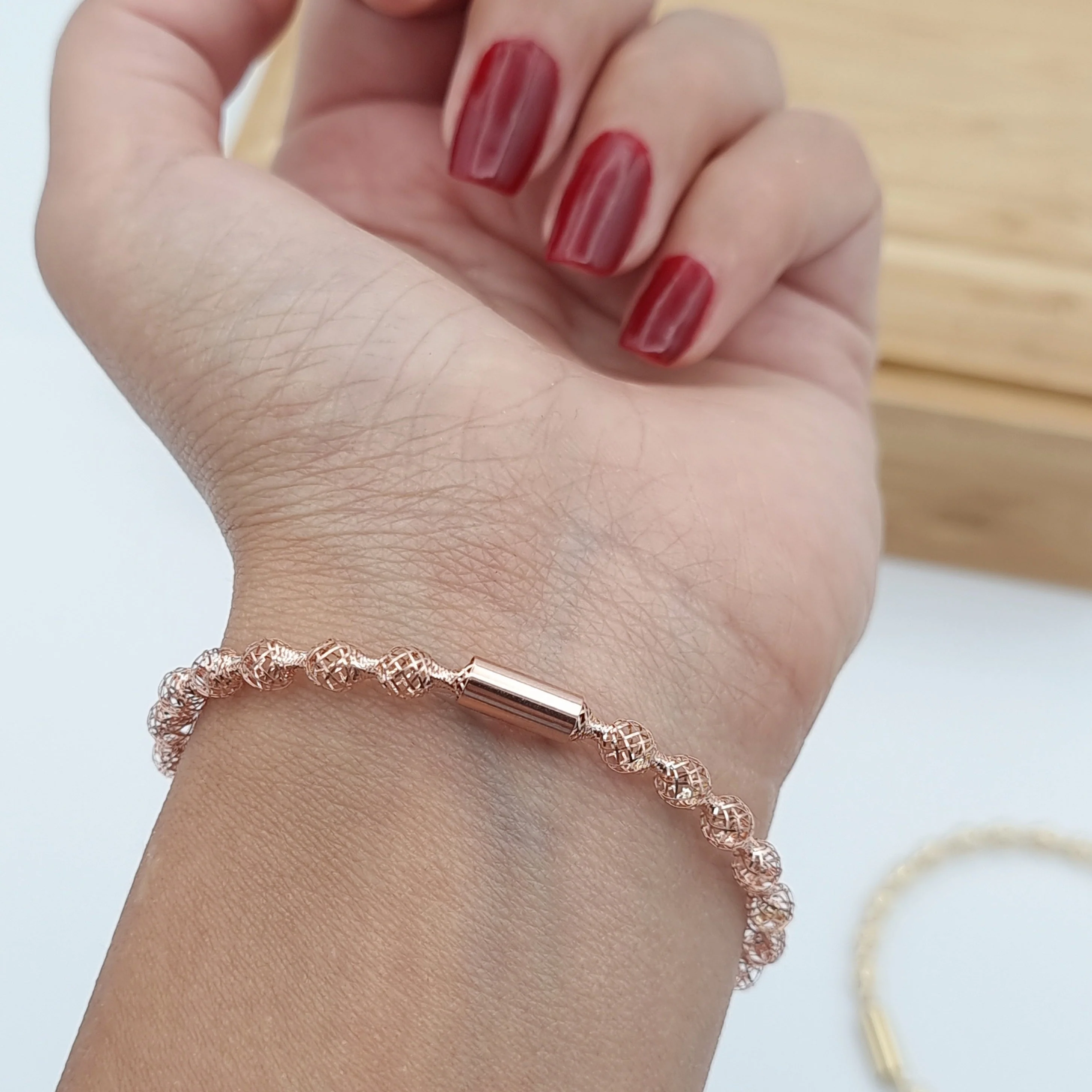 18K Pure Gold Elastic Net Ball Rose Bangle - Image 9