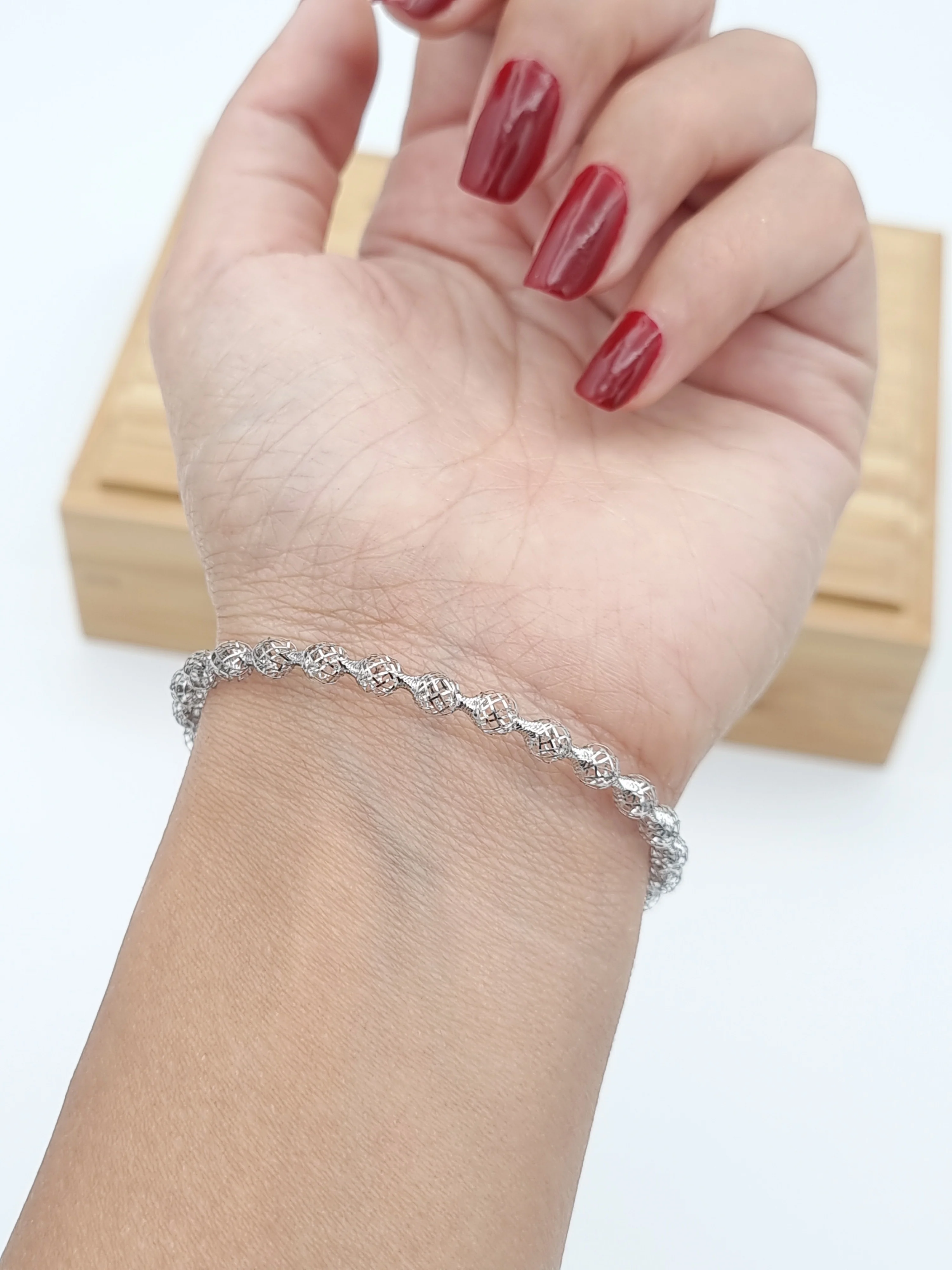 18K Pure Gold Elastic Net Ball White Bangle - Image 8