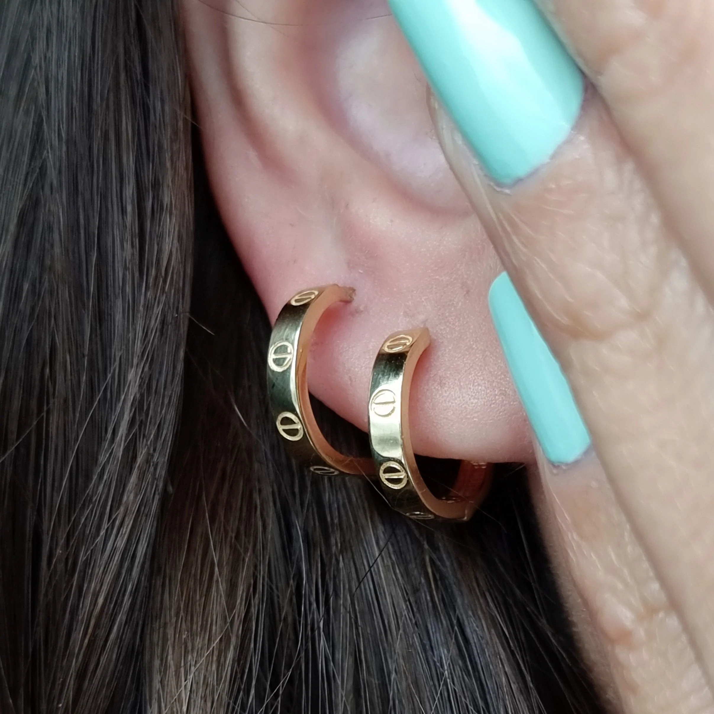 18K Pure Gold Elegant C.R Earring Set - Image 4