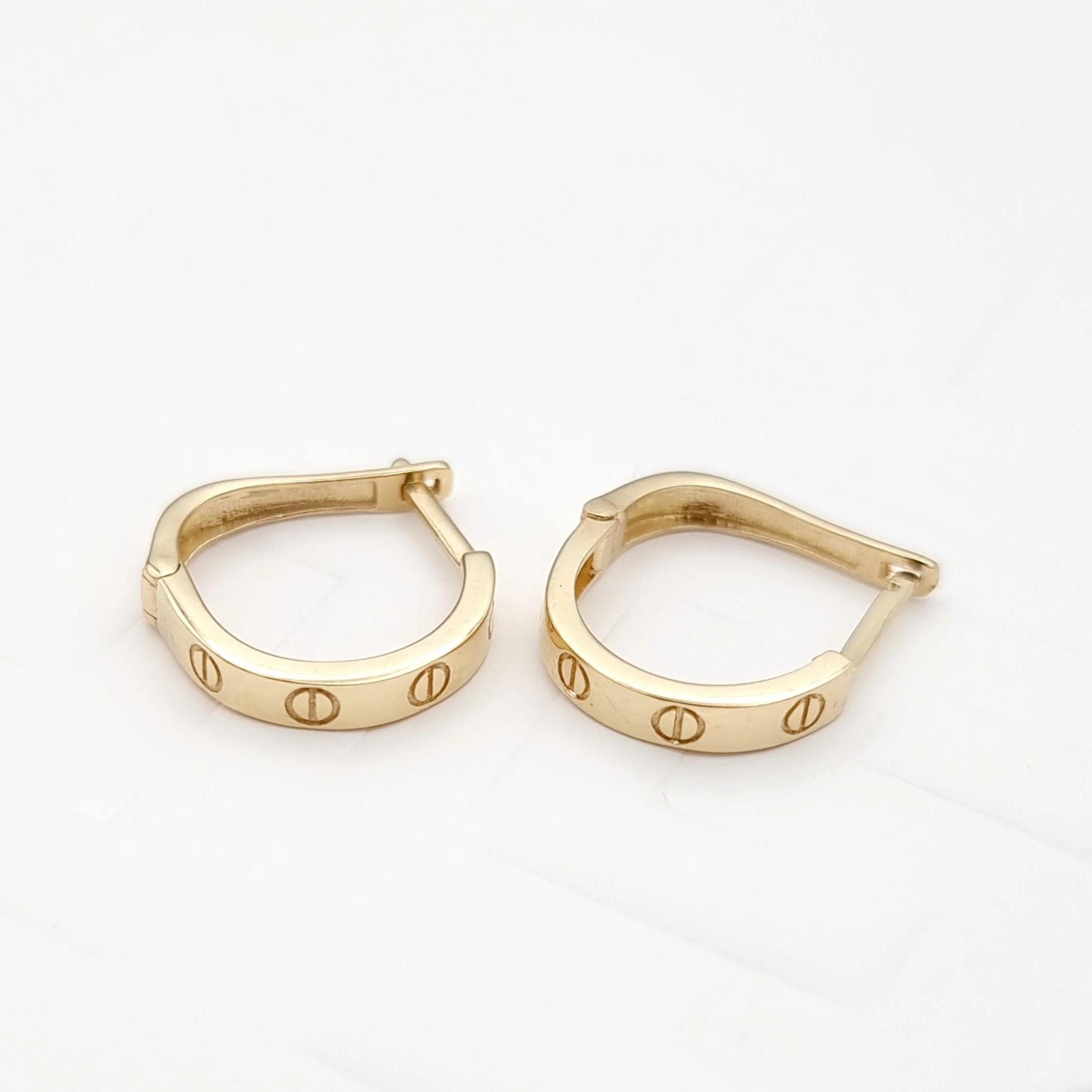 18K Pure Gold Elegant C.R Earring Set - Image 7