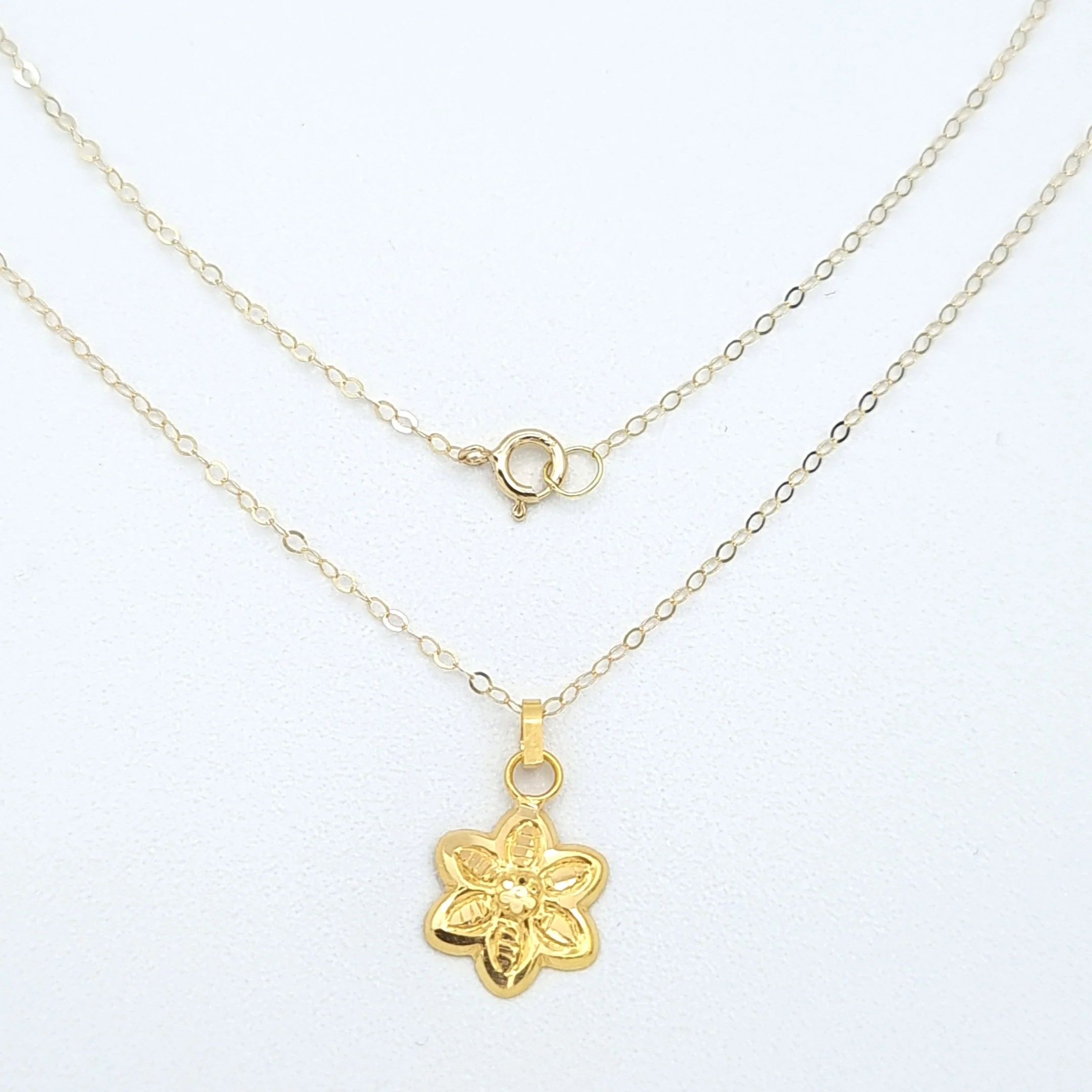 18K Pure Gold Fine Flower Necklace - Image 2