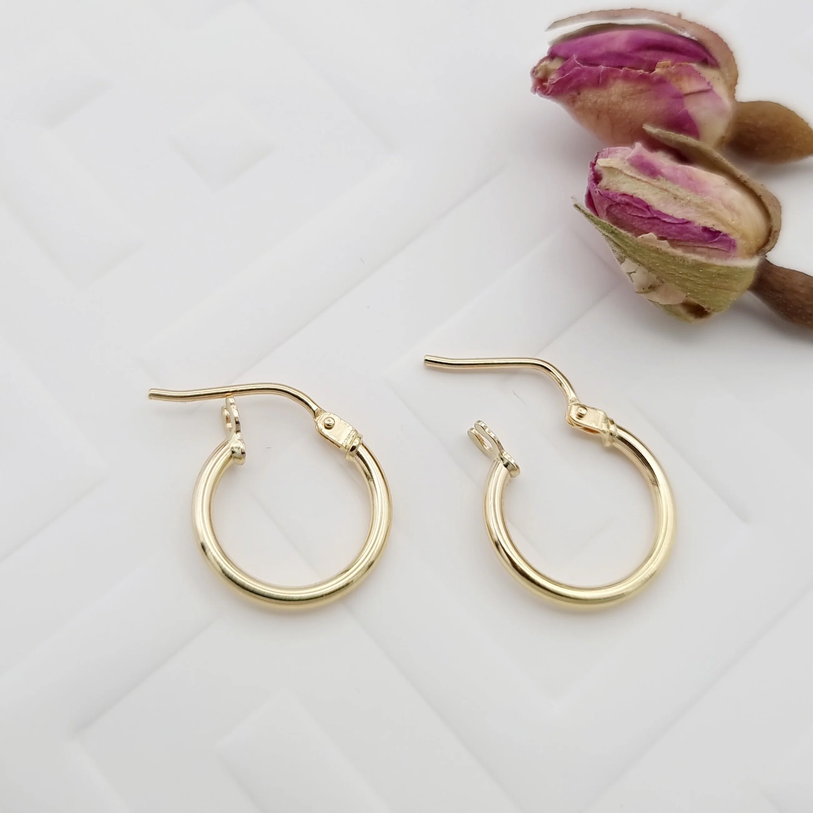 18K Pure Gold Fine Round Hoop Earring Set - Image 2
