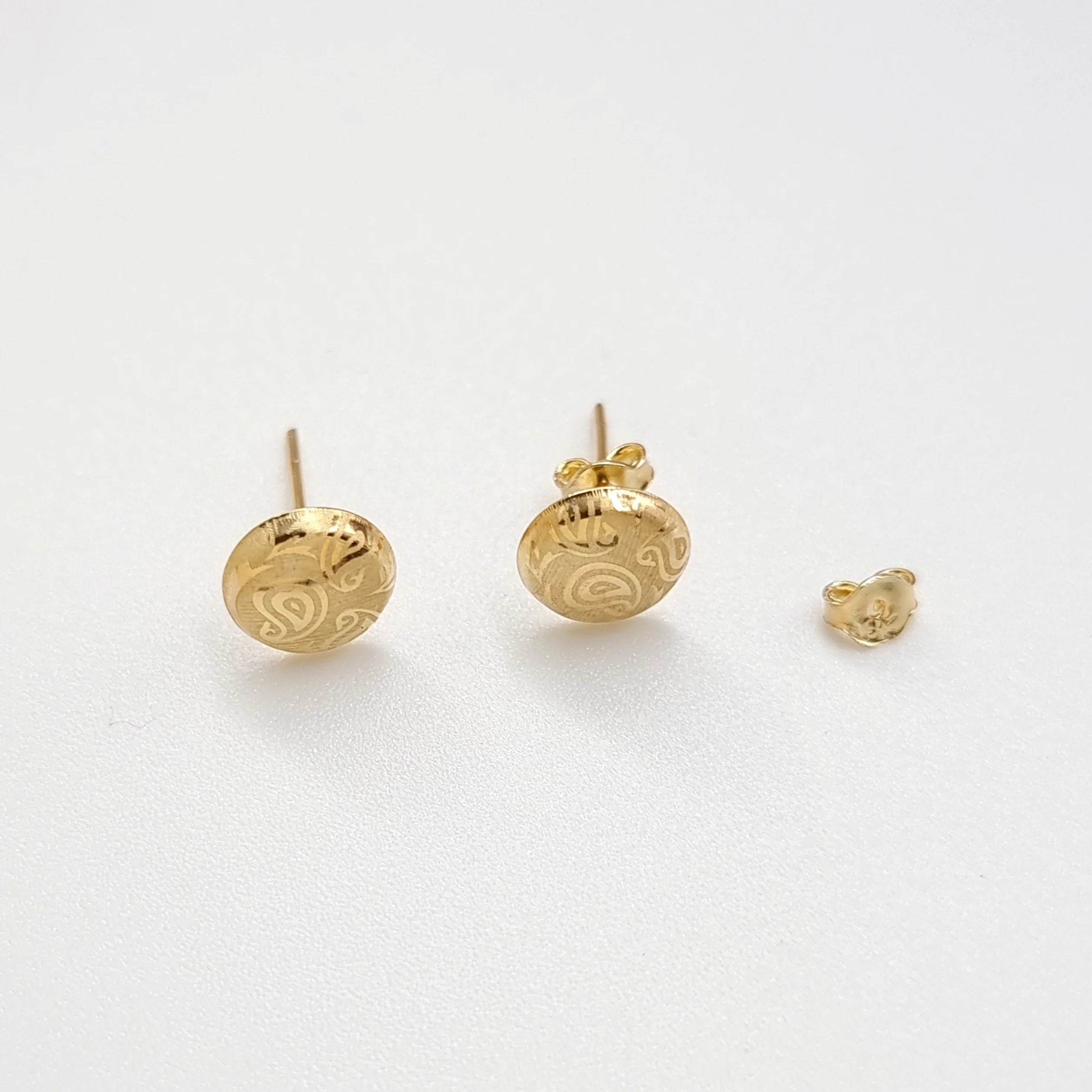 18K Pure Gold Fine Stud Earring Set - Image 5