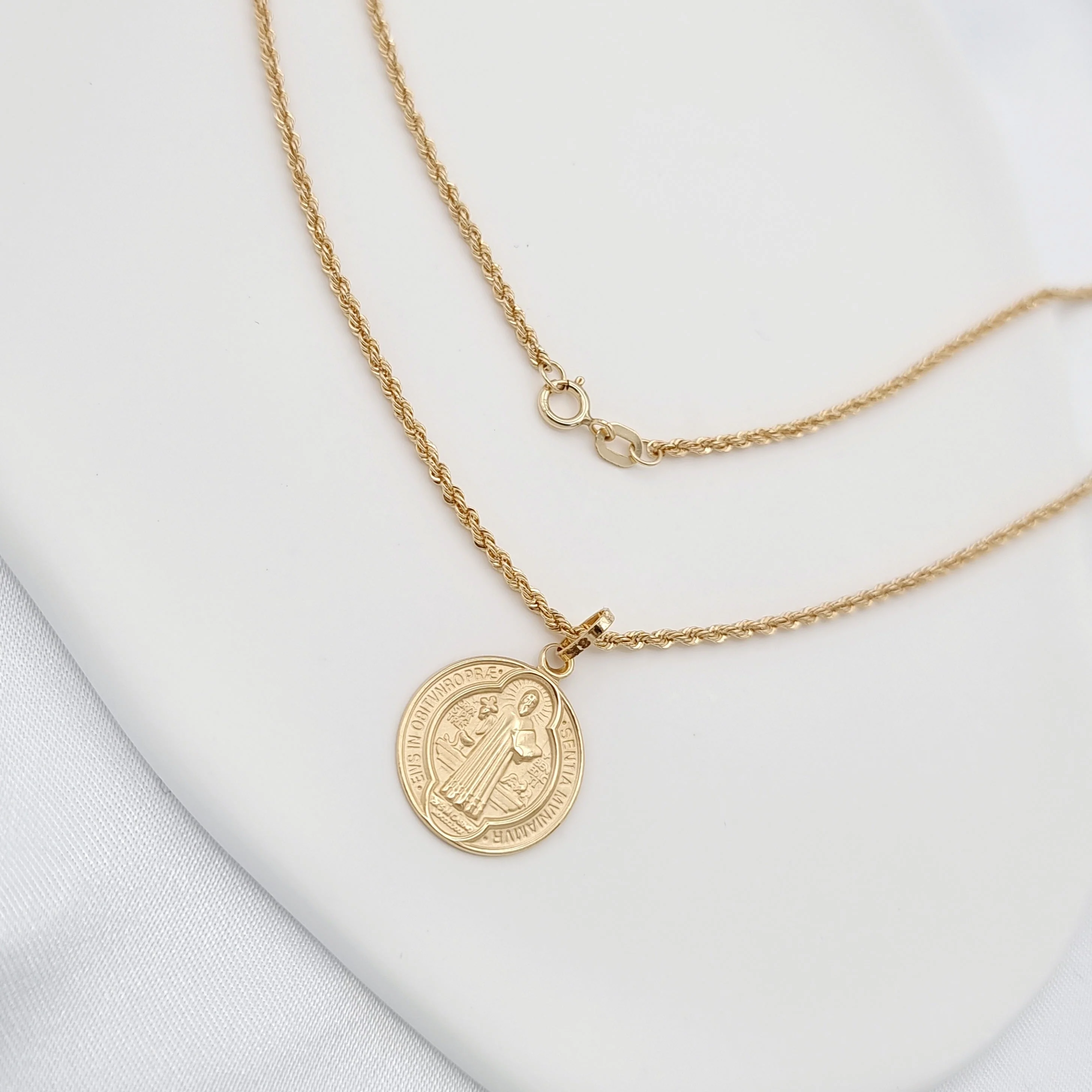 18K Pure Gold Round Religious Necklace - Image 4