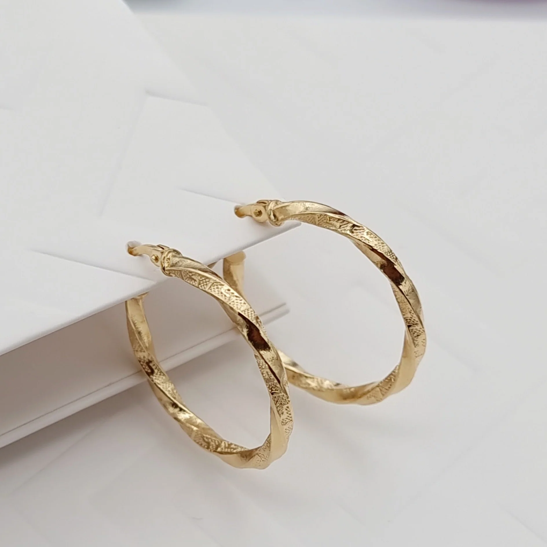 18K Pure Gold Round Twisted Earring Set - Image 5