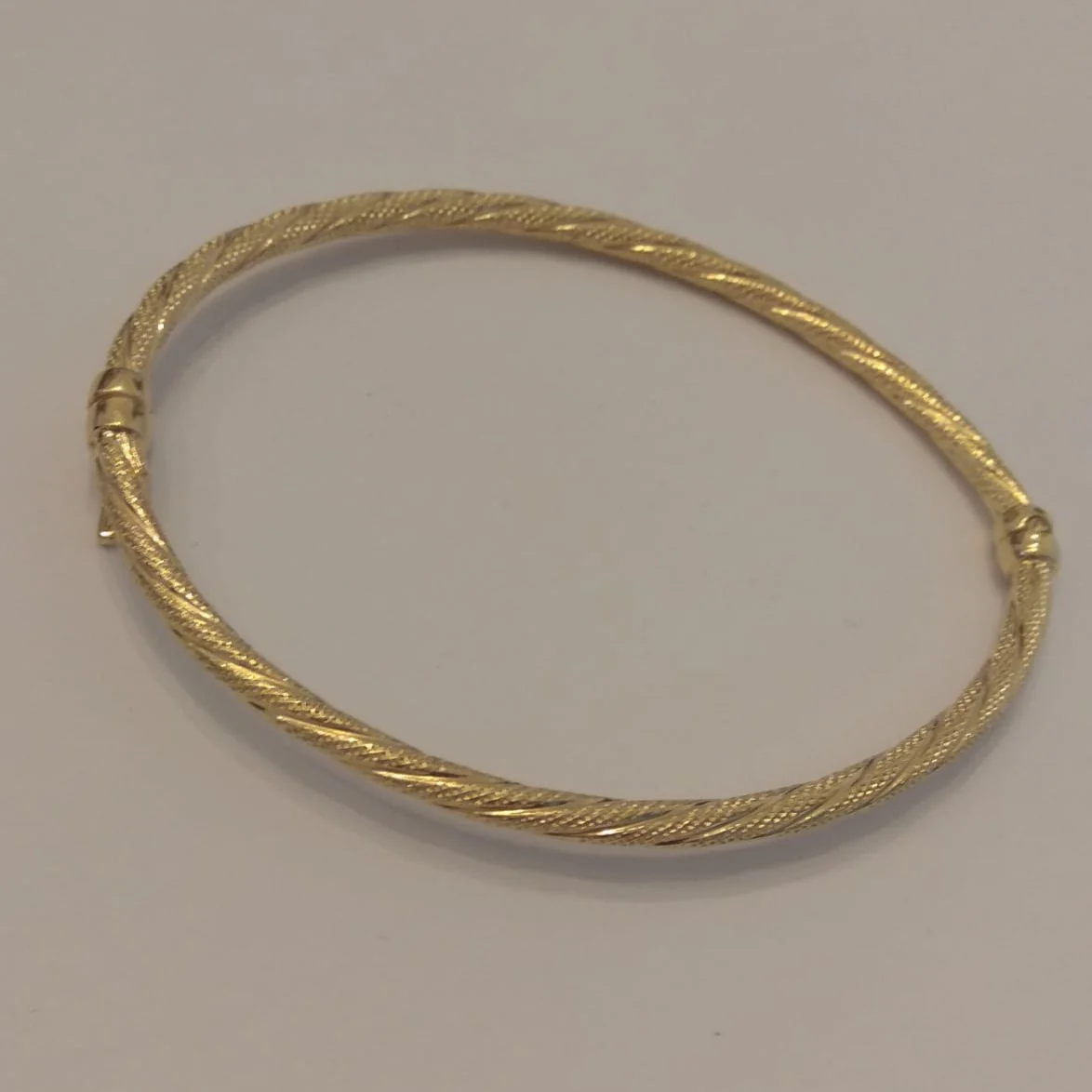 18K Pure Gold Twisted Bangle - Image 2