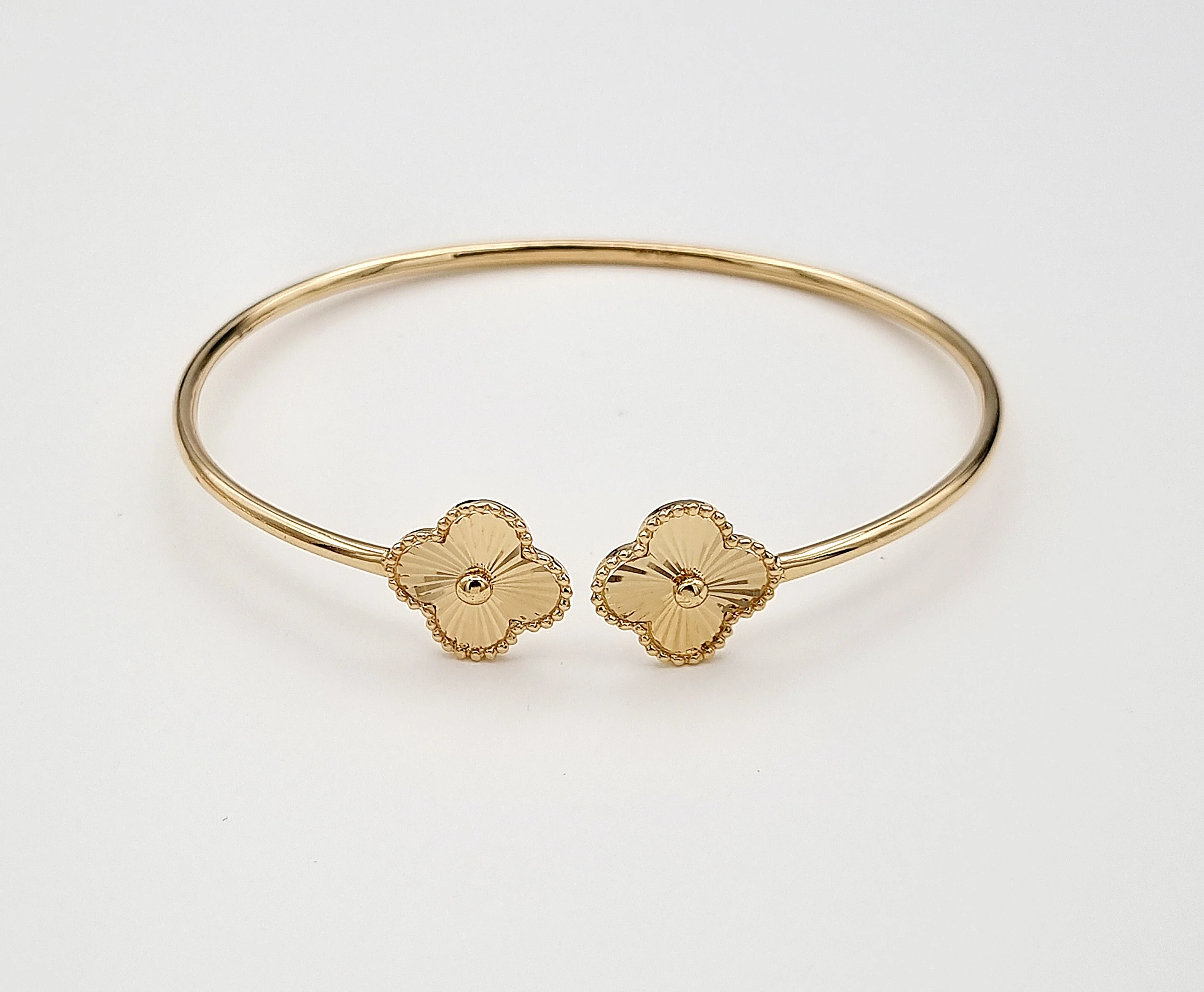18K Pure Gold V.C Flower Bangle - Image 4