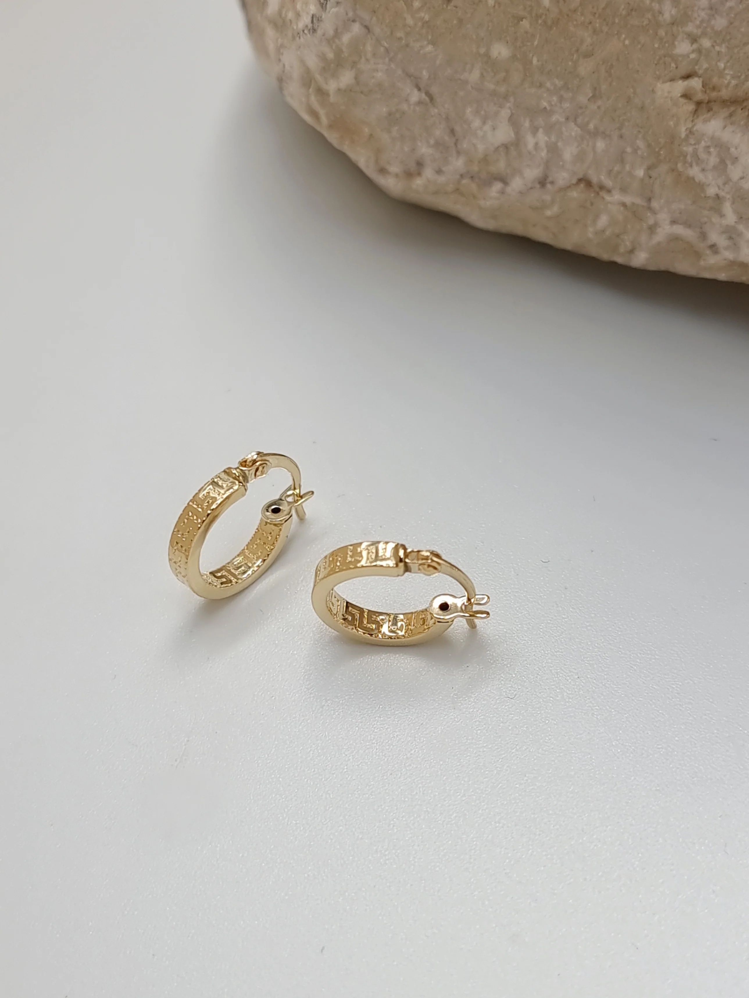 18K Pure Gold V.R.C Round Earring Set - Image 7