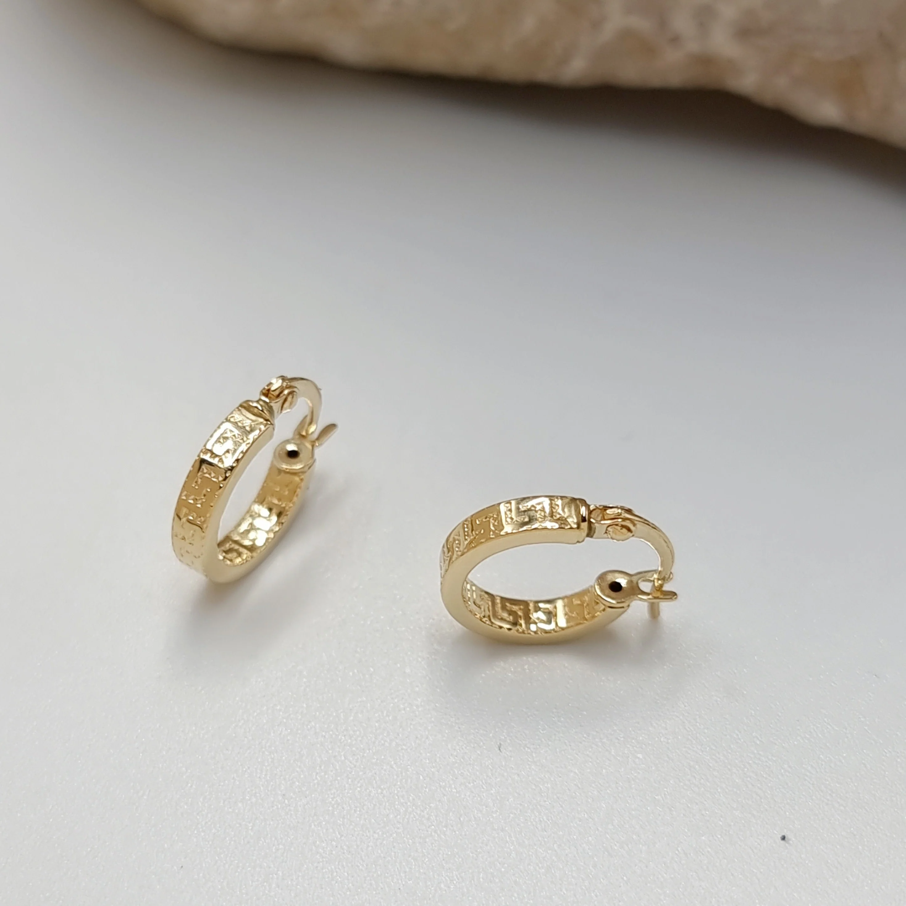 18K Pure Gold V.R.C Round Earring Set - Image 9