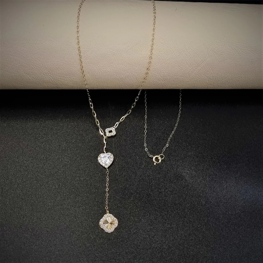 18K Pure Gold White Heart Stone Casual Necklace - Image 3