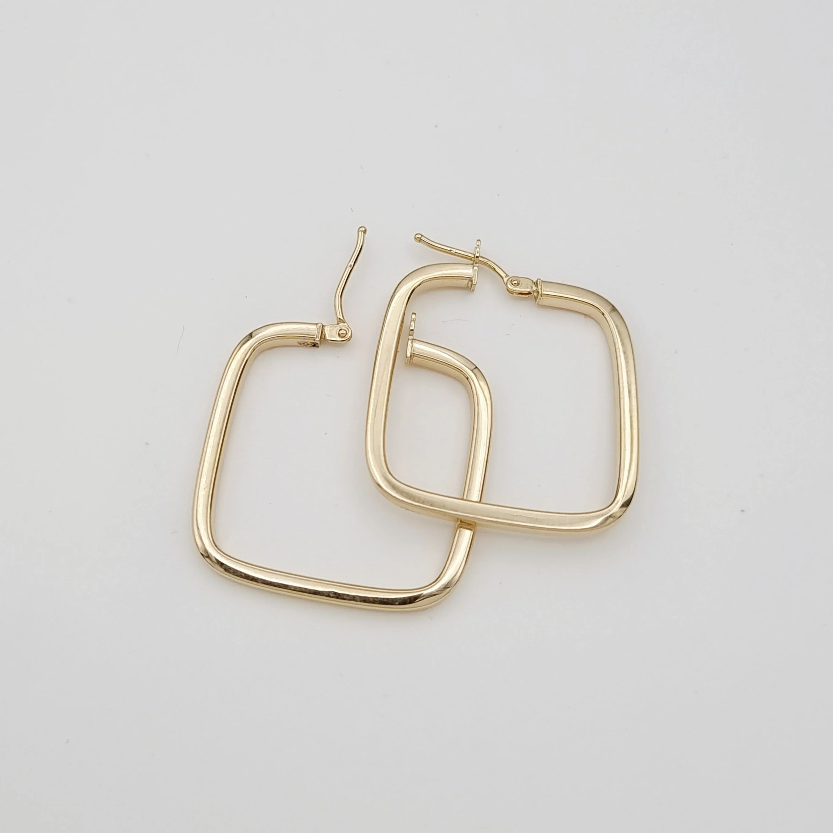 18K Pure Gold Square Earrings - Image 3