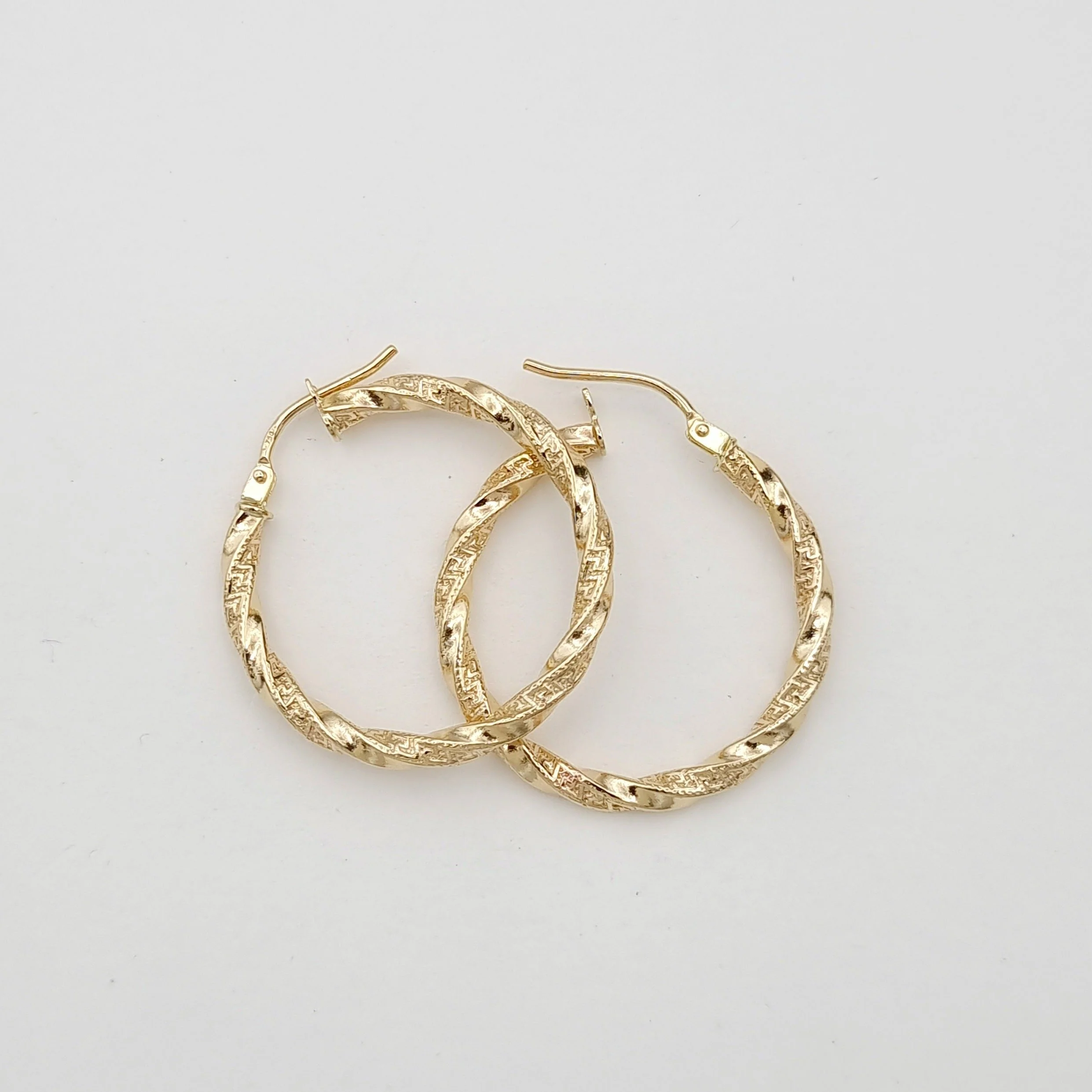 18K Pure Gold Twisted Round Earrings - Image 2