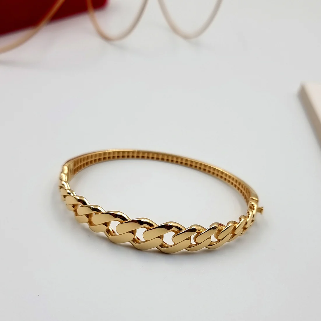 18K Pure Gold Bangle