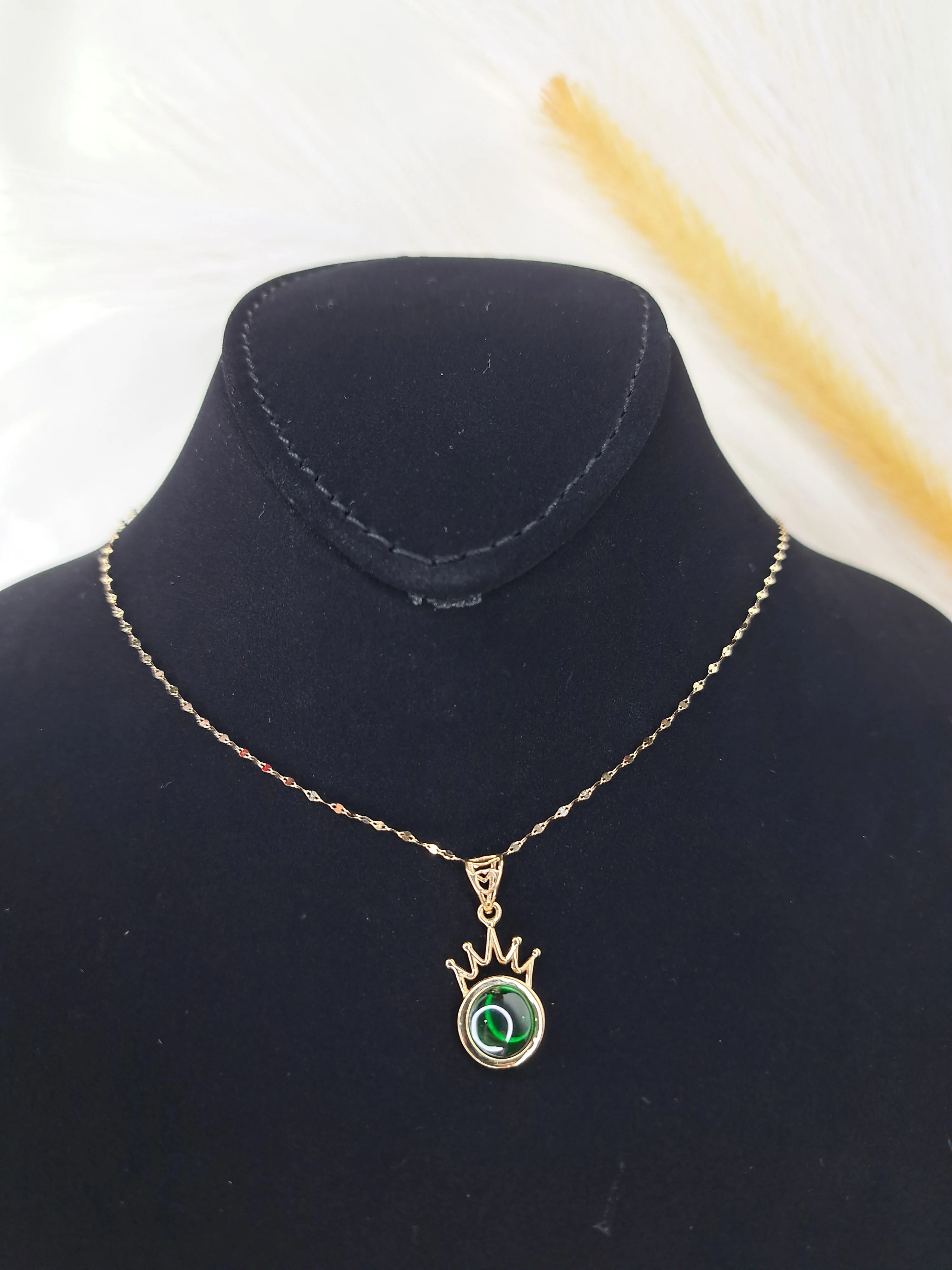 18K Pure Gold Crown Stone Necklace - Image 3