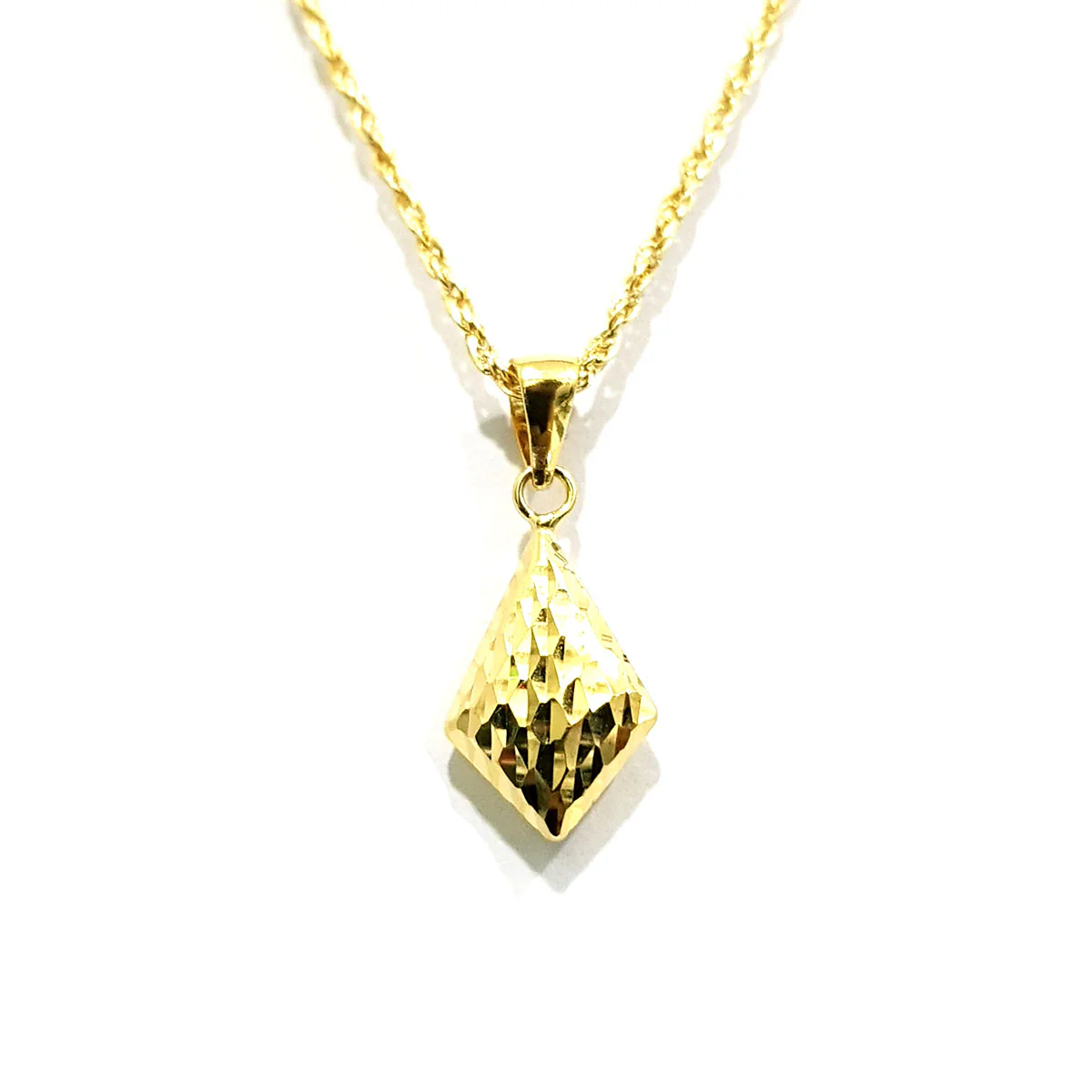 18K Pure Gold Diamond Design Necklace