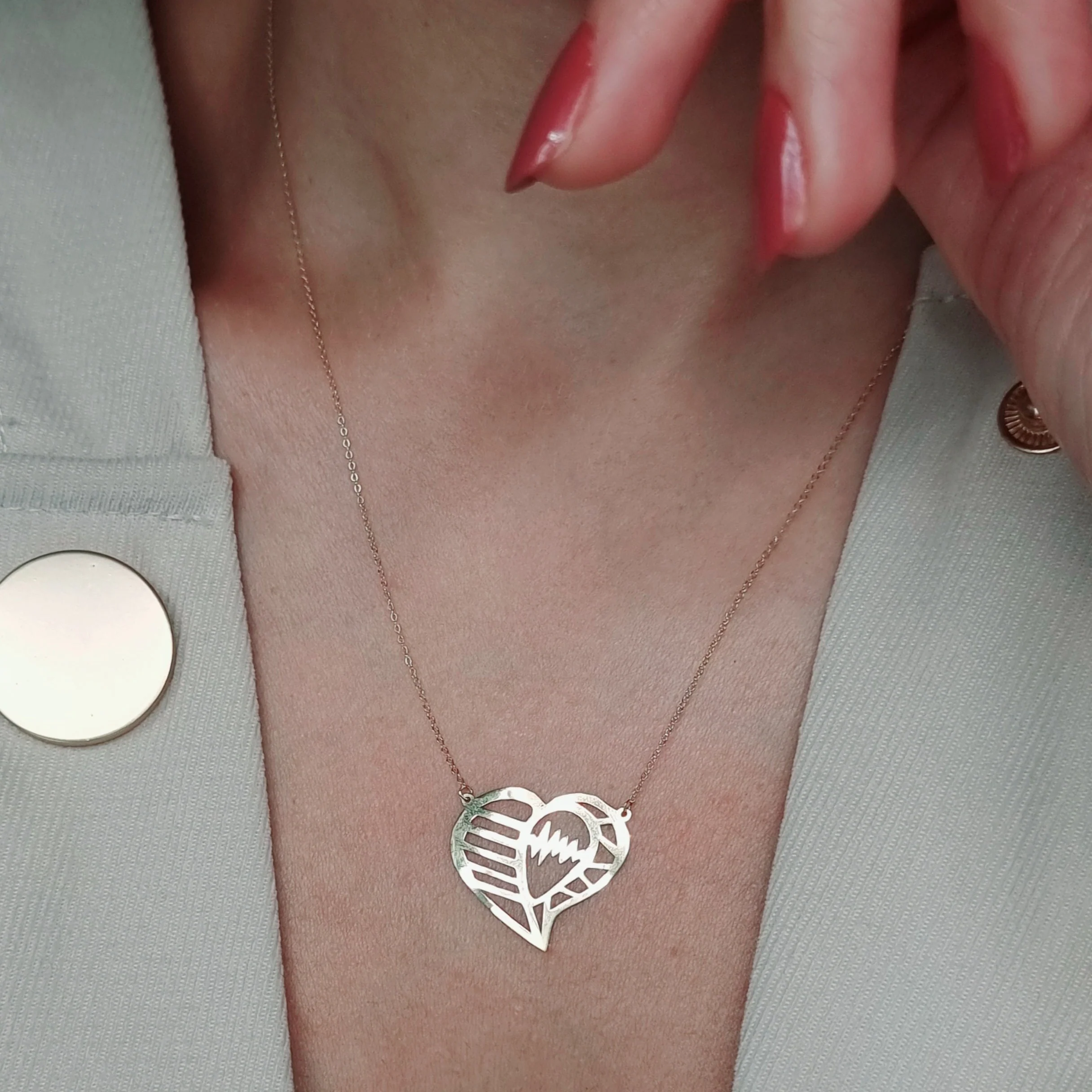 18K Pure Gold Heartbeat Necklace - Image 4