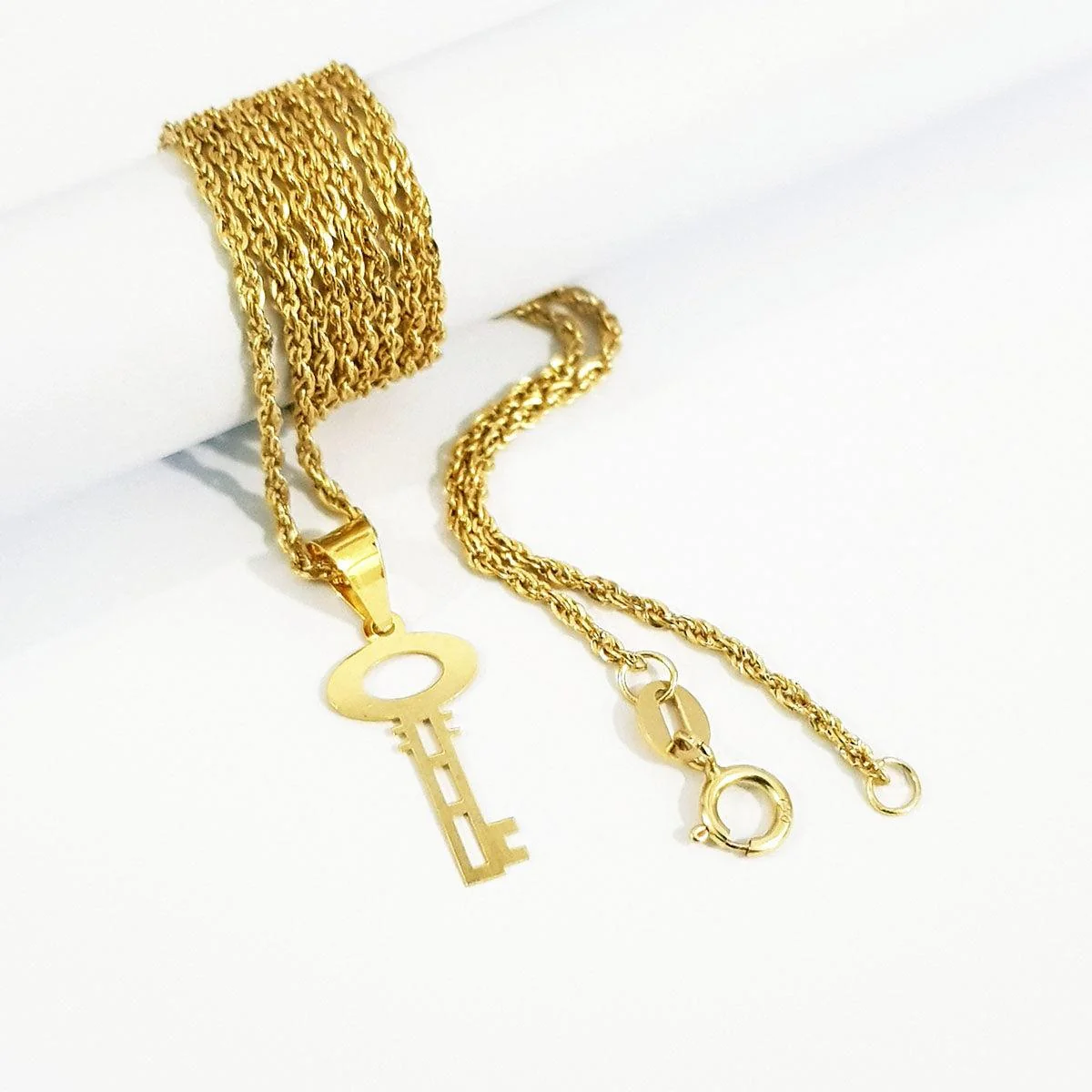 18K Solid Gold Key Necklace - Image 3