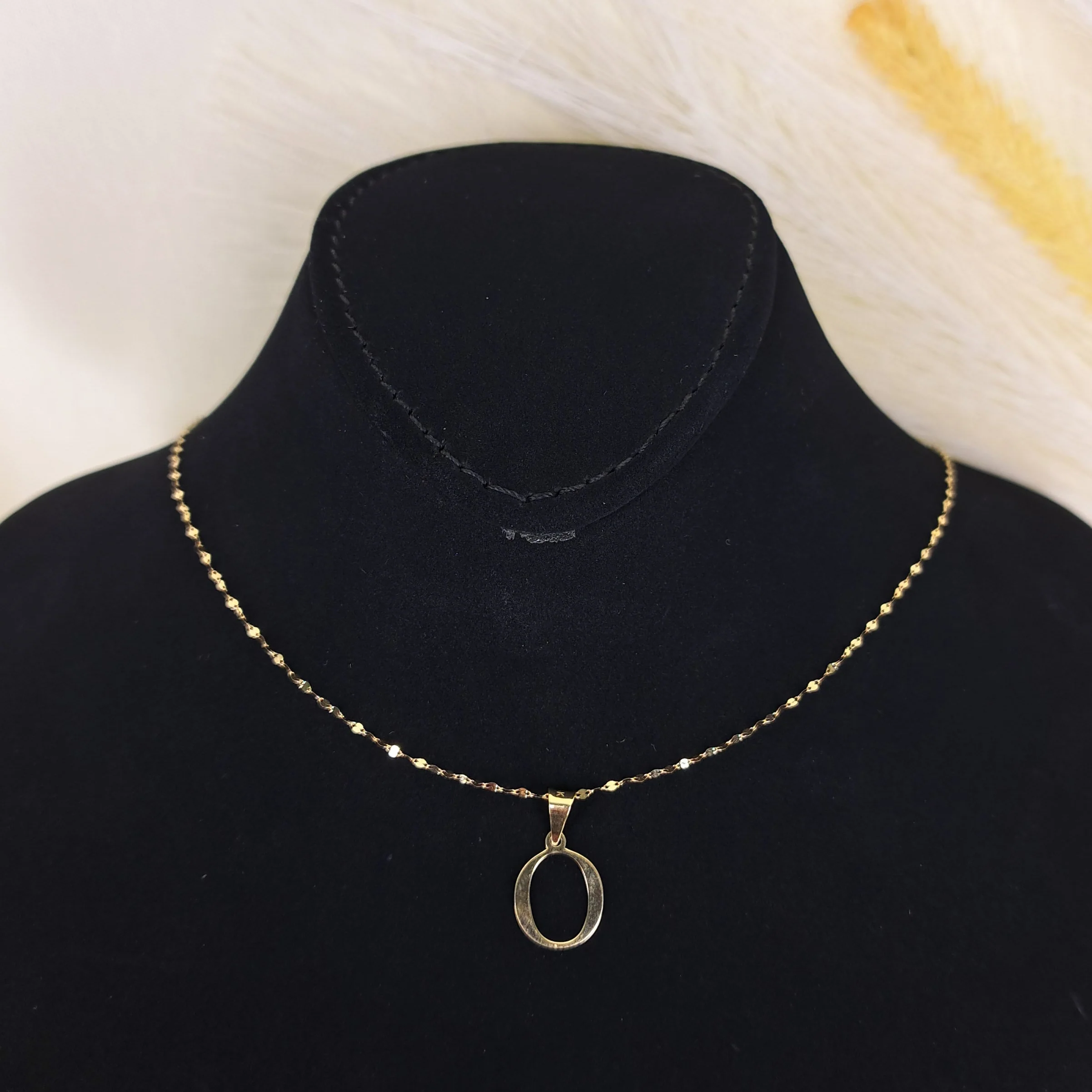 18K Pure Gold Letter O Design Necklace - Image 4
