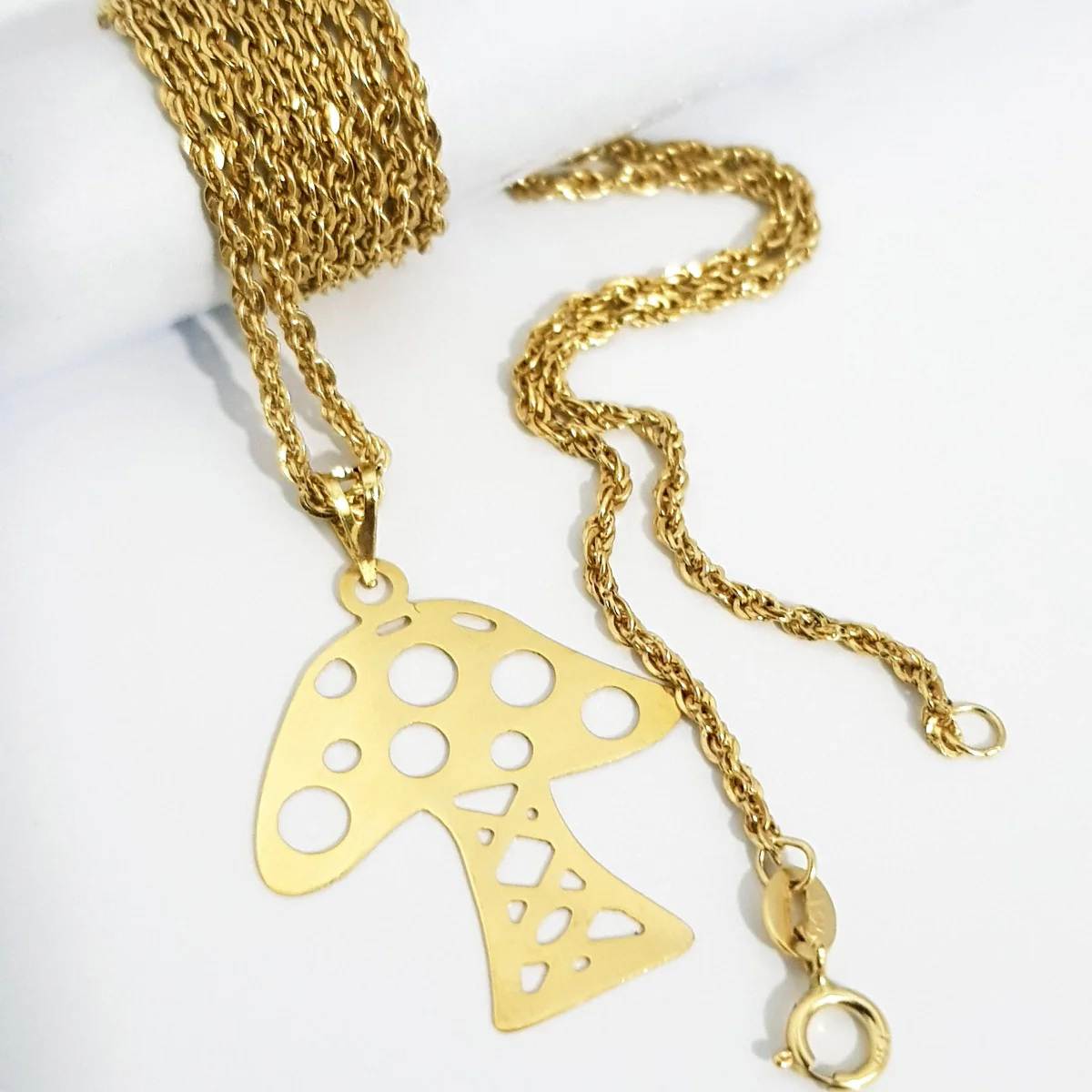 18K Pure Gold Mashroom Necklace - Image 3