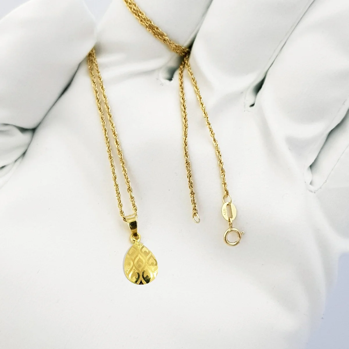 18K Pure Gold Fine Drop Necklace - Image 4
