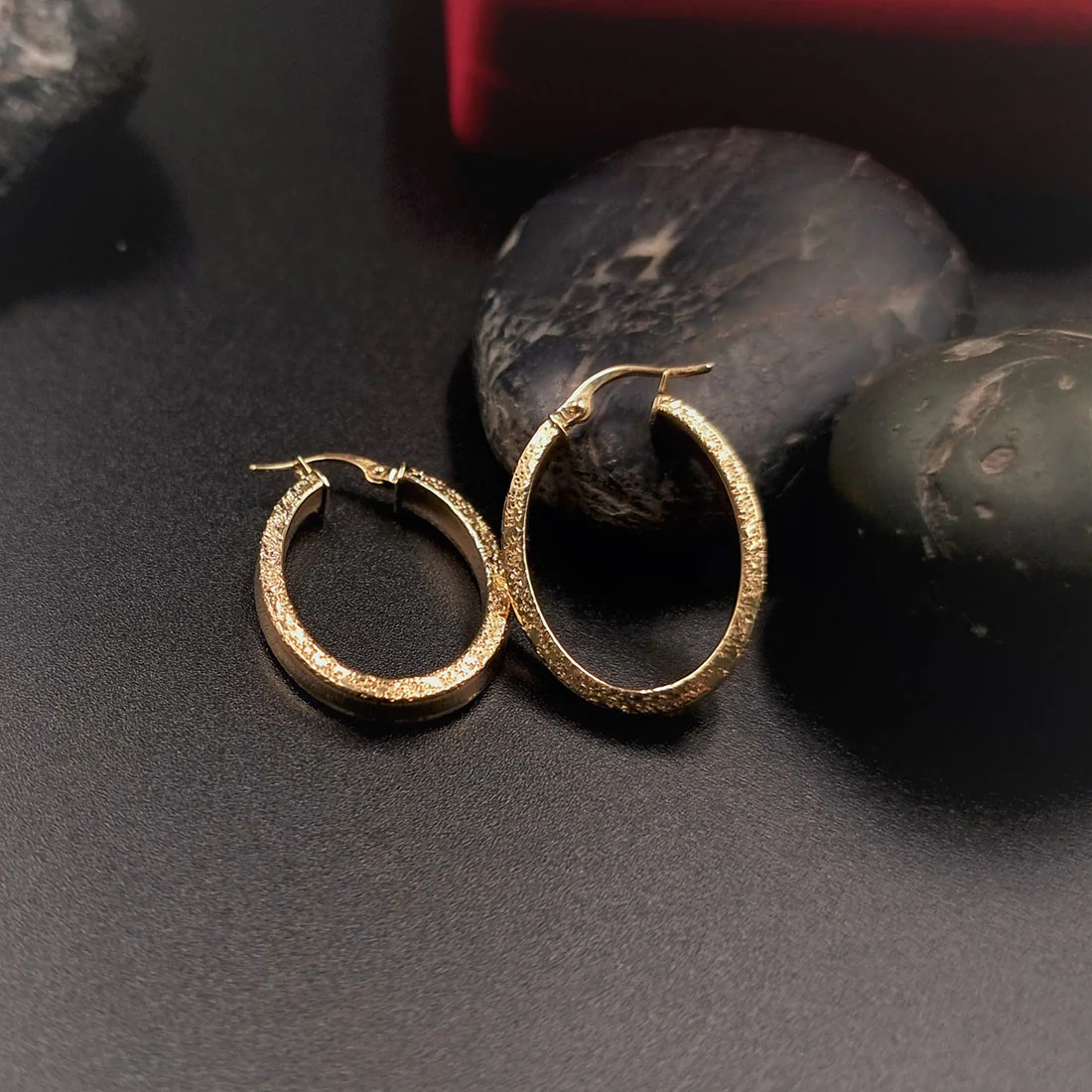18K Pure Gold Oval Hoop Earrings Design