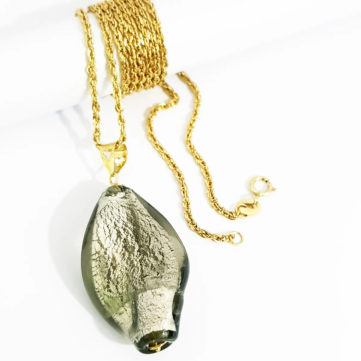18K Pure Gold Mustard Green Stone Necklace - Image 3