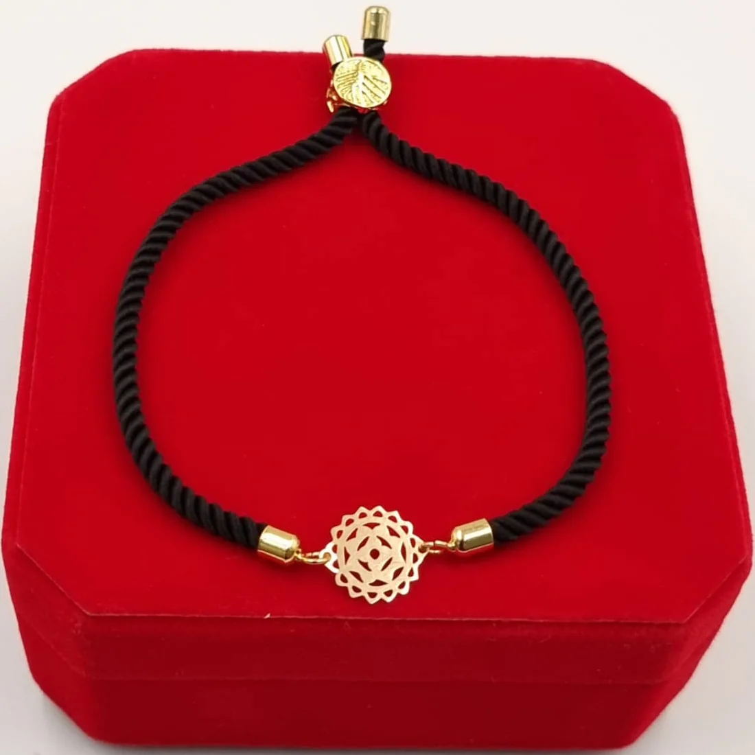 18K Pure Gold Thread Adjustable Bracelet - Image 2