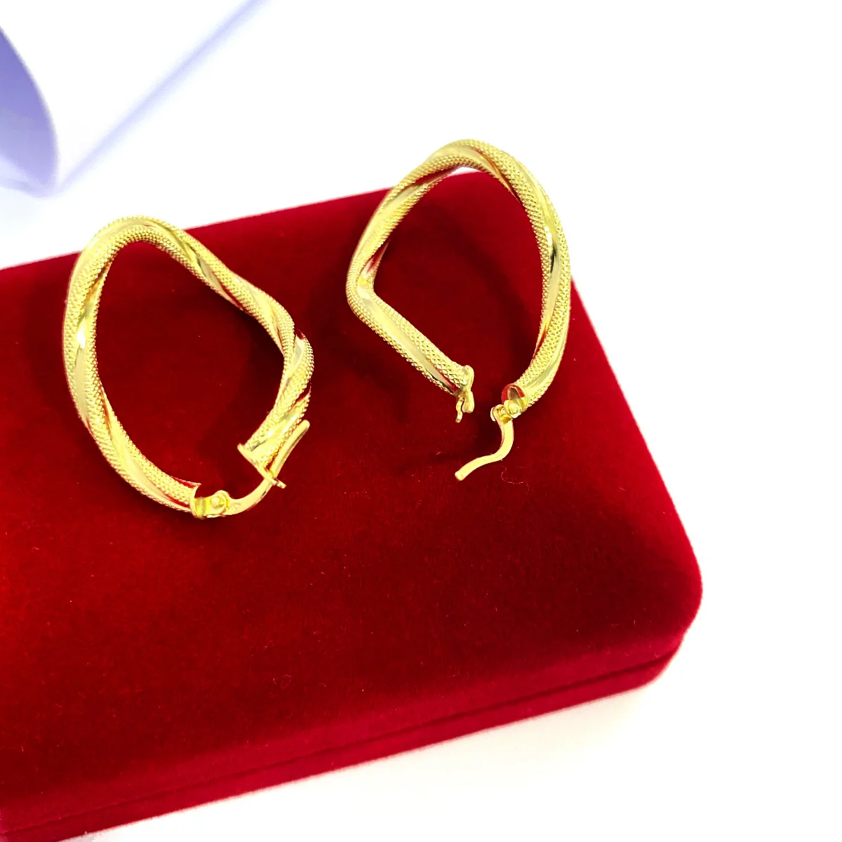 18K Pure Gold Twisted Hoop Earrings - Image 4