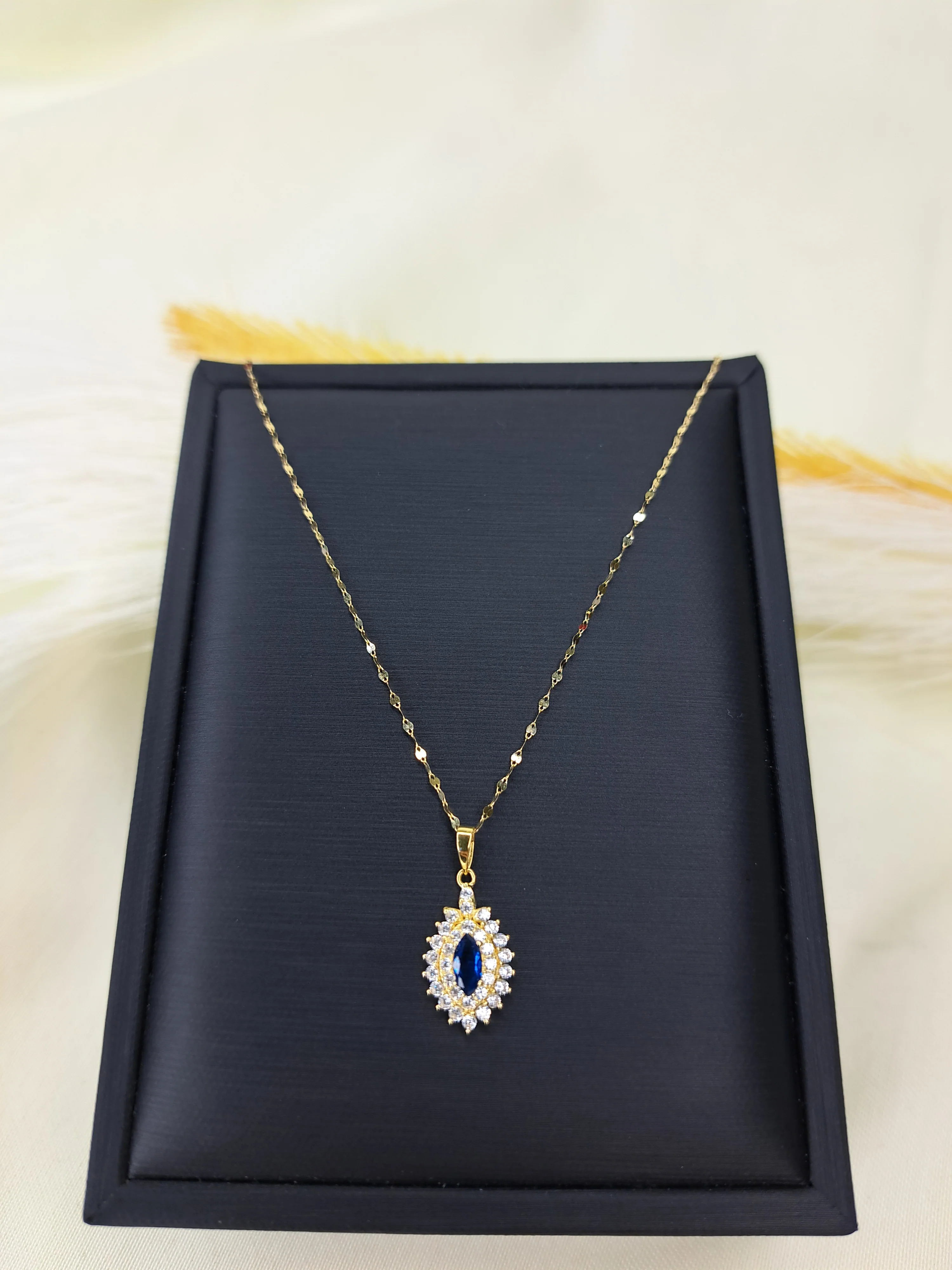 18K Pure Gold Zircon stone Necklace - Image 3