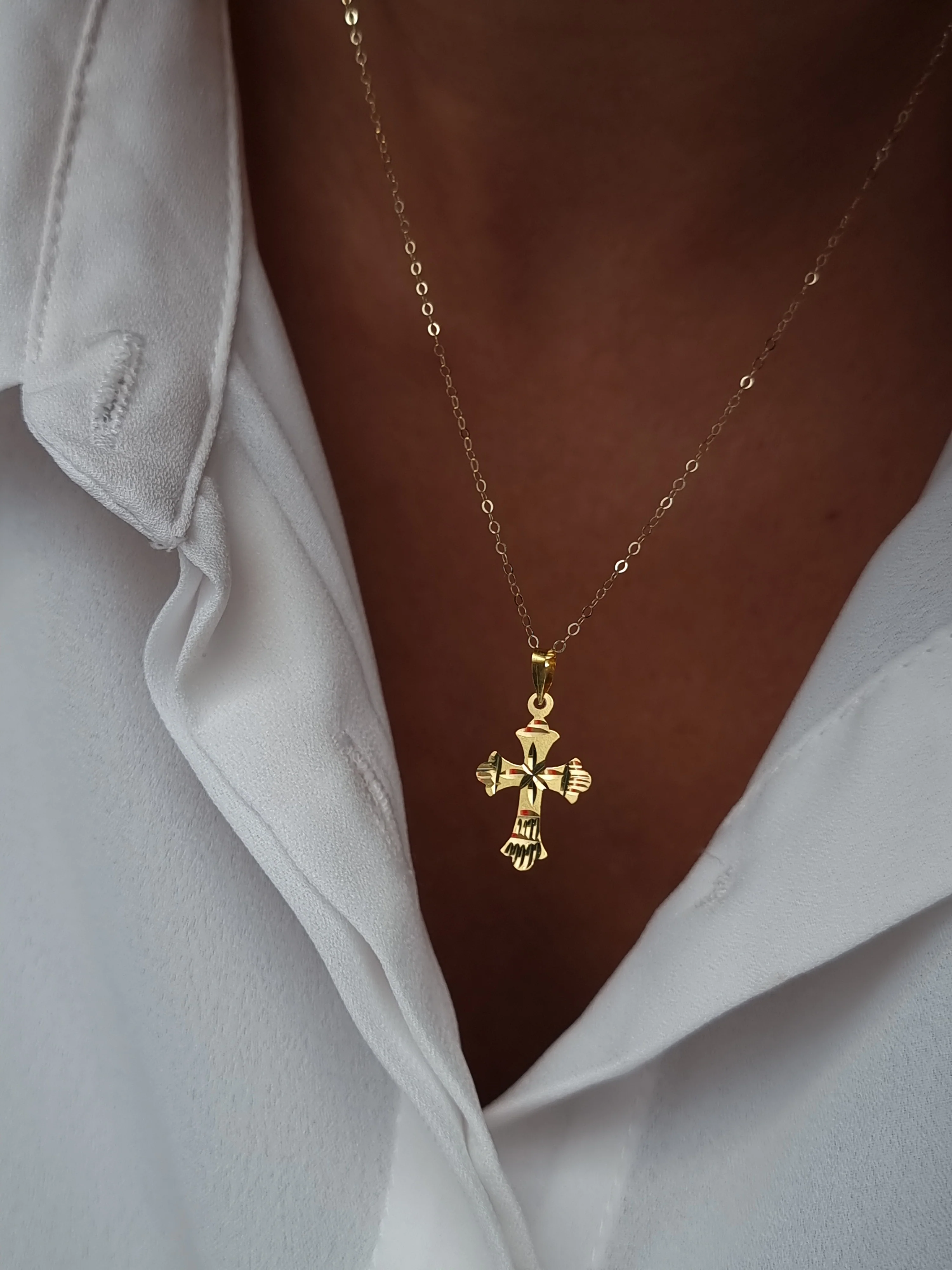 18K Pure Gold Cross Necklace - Image 10