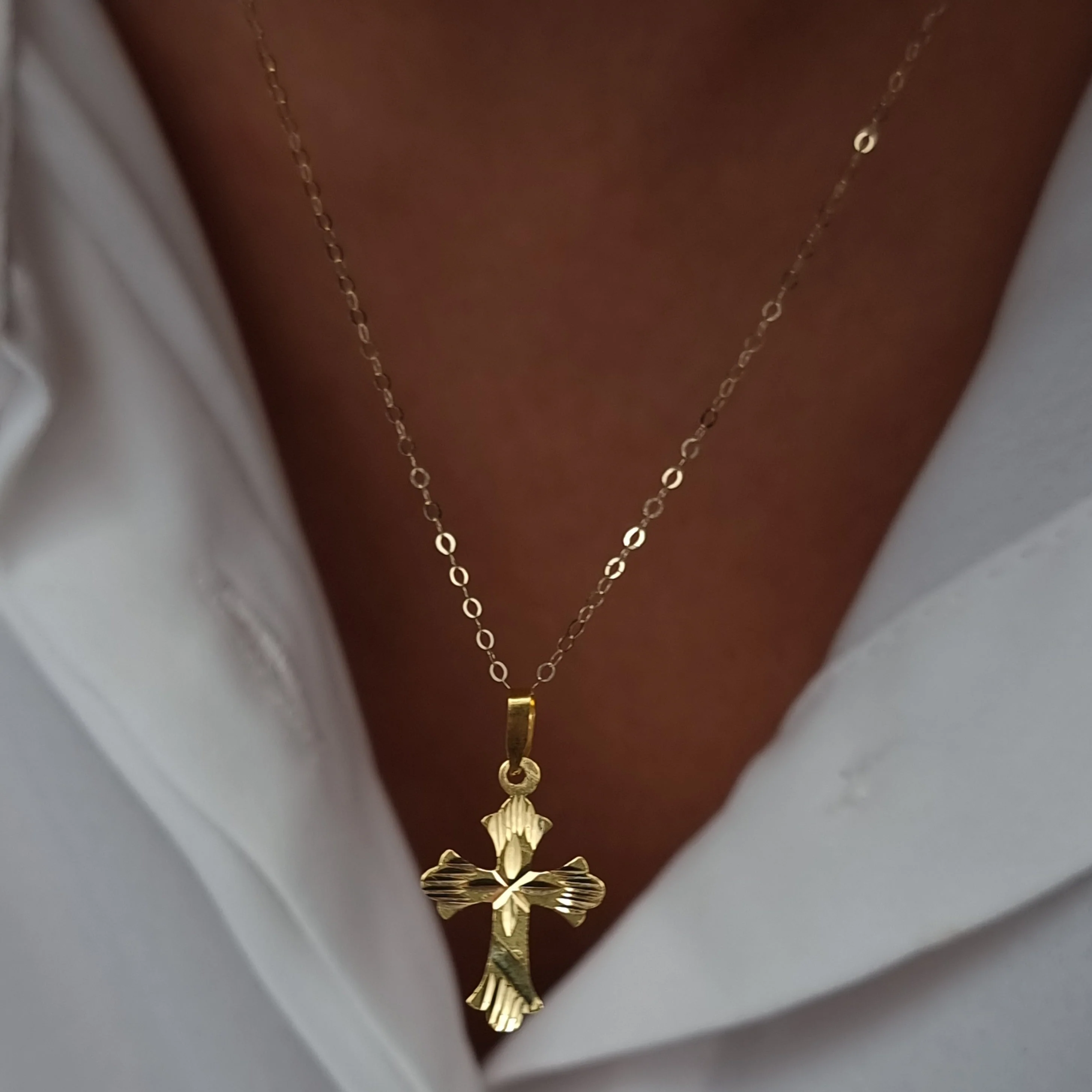18K Pure Gold Cross Necklace - Image 4