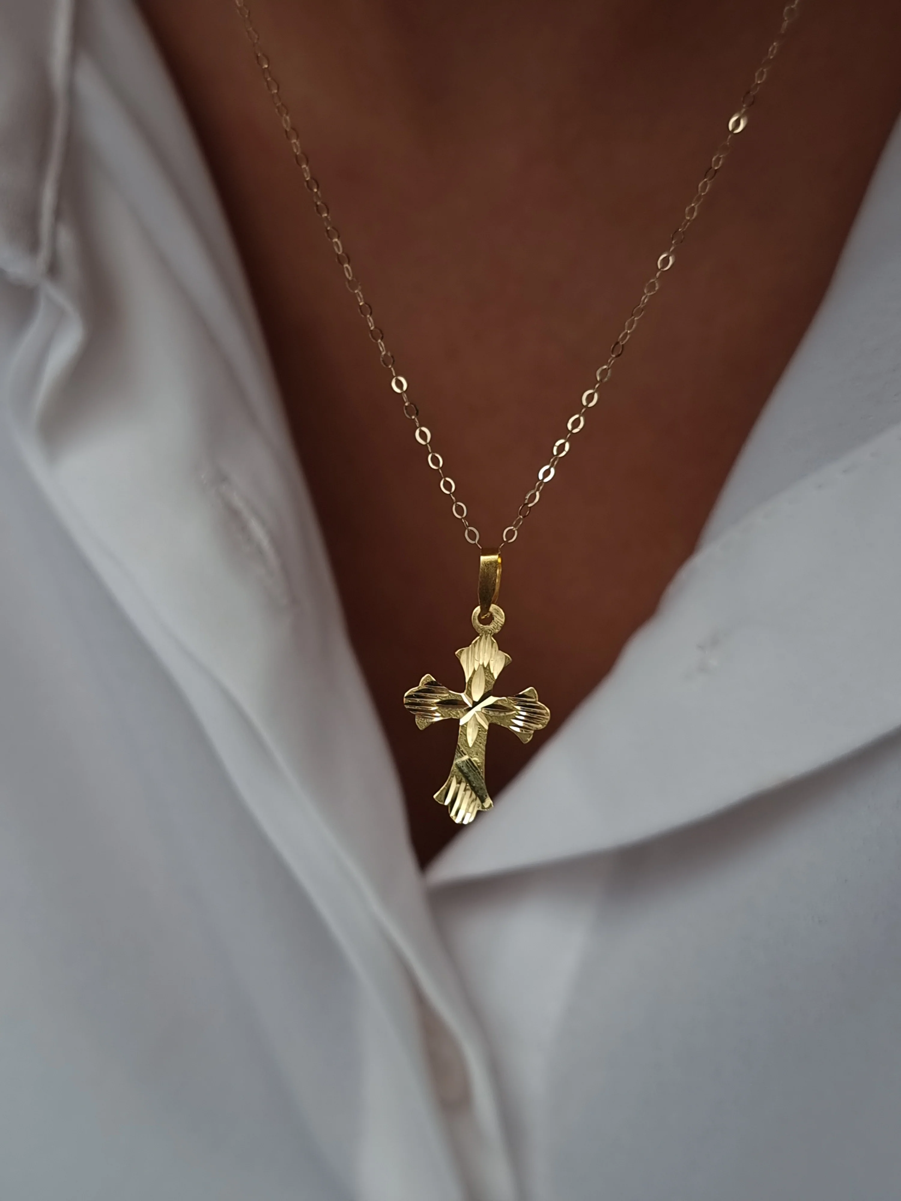 18K Pure Gold Cross Necklace - Image 8
